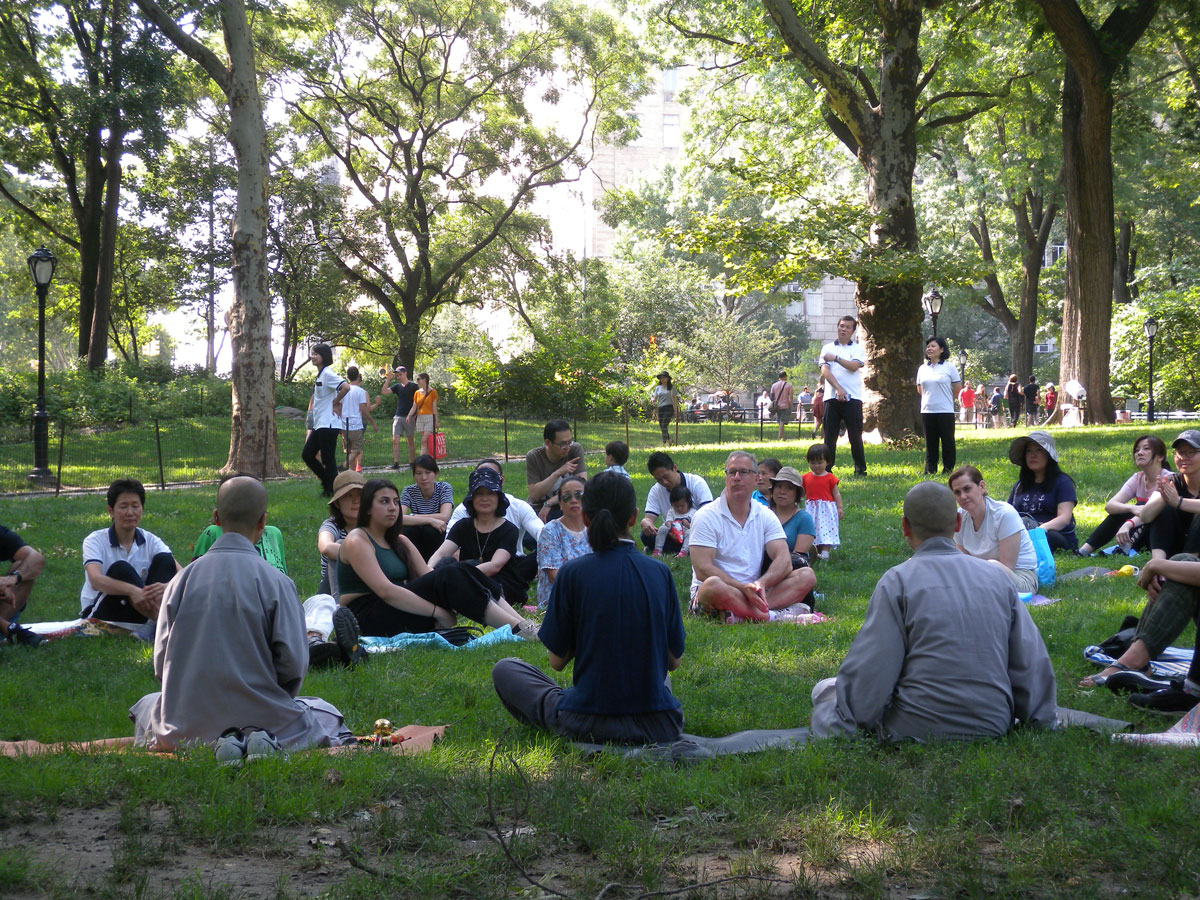 Photo Album - 2018 DDYP Central Park Outdoor Meditation